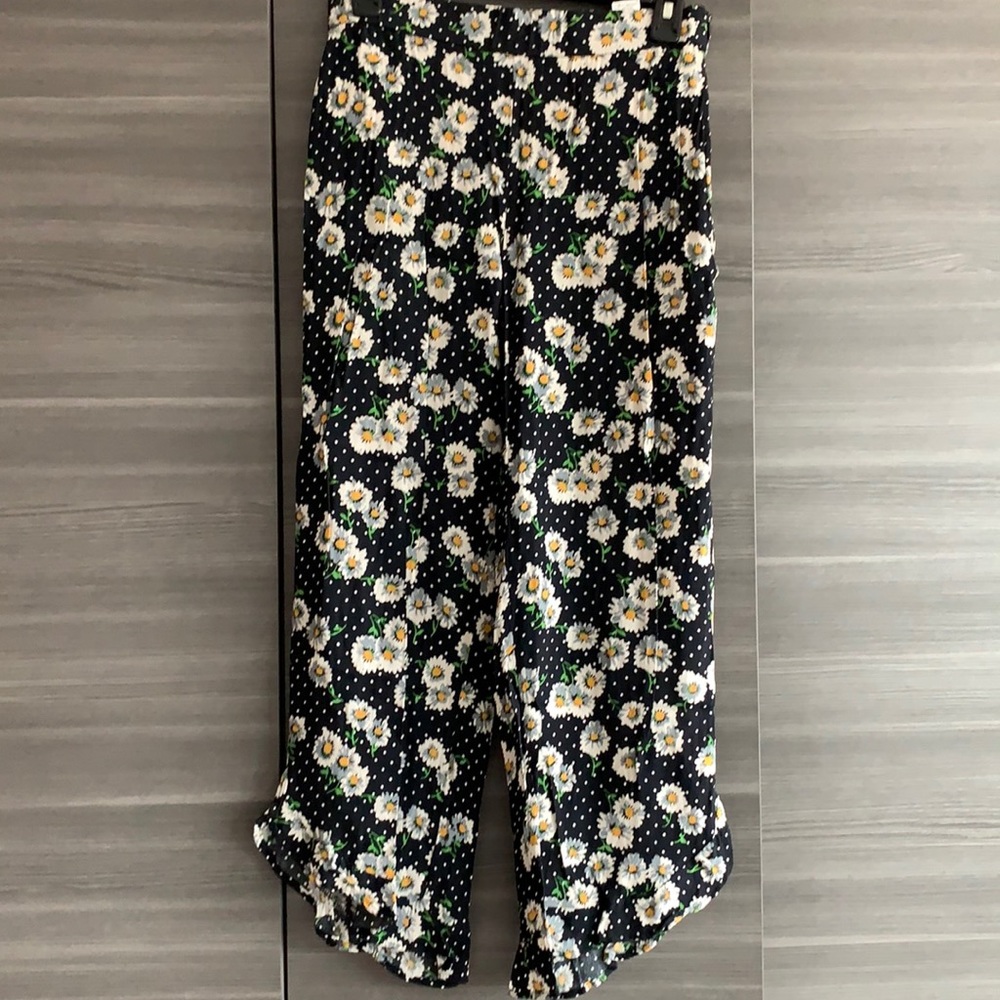 Zara - Floral Ankle Pants - Size M